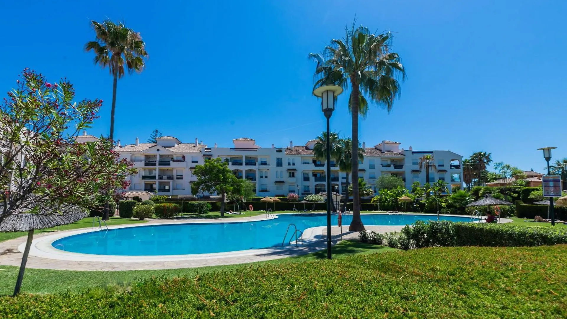 Marbella Beach San Pedro Apartment